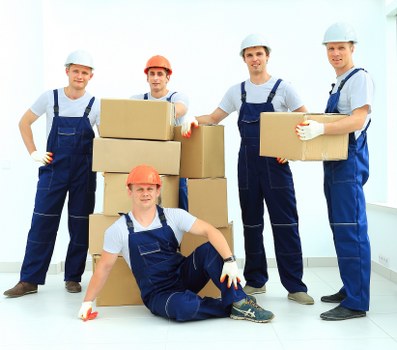 Manandvan team packing items securely